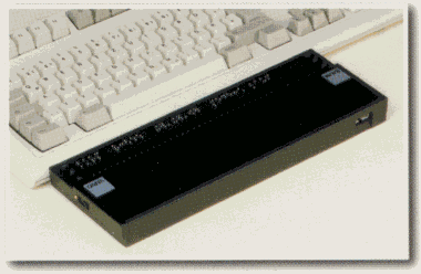devant le clavier...